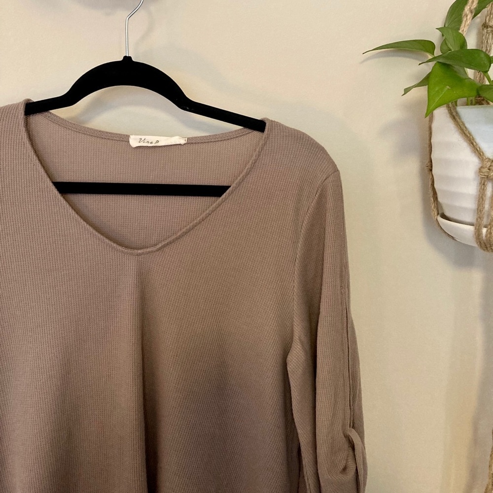 Brown vine and love top
